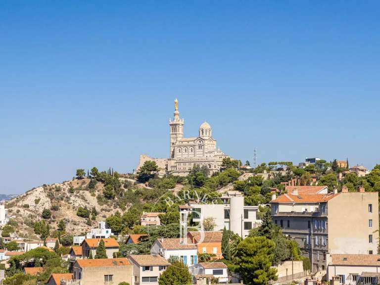 Appartement Marseille 7e - 2 chambres - 83m²