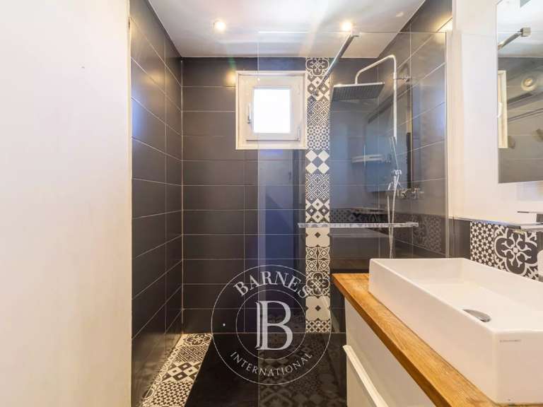Appartement Marseille 7e - 2 chambres - 83m²