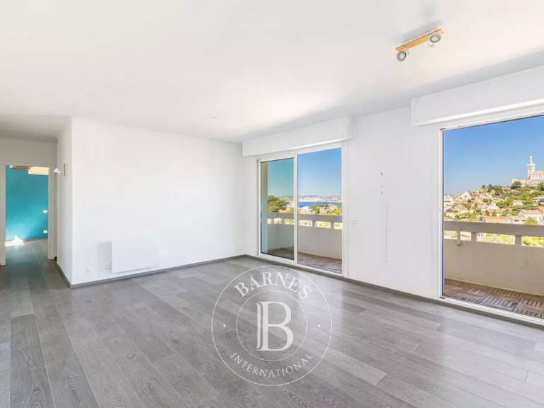 Appartement Marseille 7e - 2 chambres - 83m²