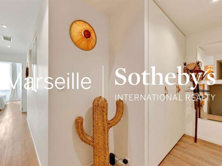 Apartment Marseille 7e - 2 bedrooms - 110m²