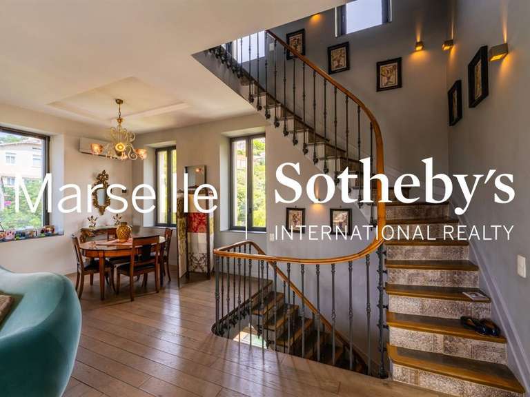 Maison Marseille 7e - 4 chambres - 200m²