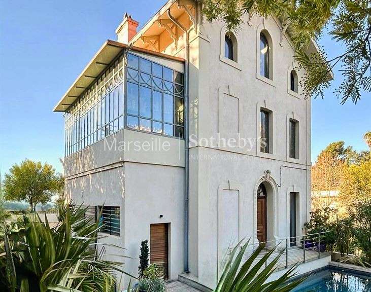Maison Marseille 7e - 4 chambres - 200m²