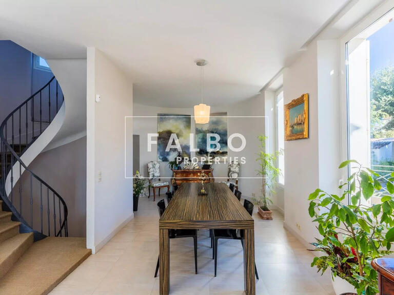 House Marseille 7e - 6 bedrooms - 401m²