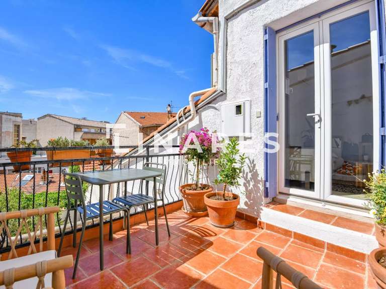 Maison Marseille 7e - 2 chambres - 84m²
