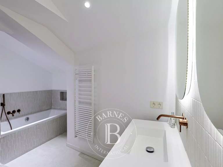 Maison Marseille 7e - 3 chambres - 186m²