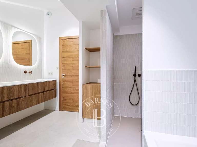 Maison Marseille 7e - 3 chambres - 186m²