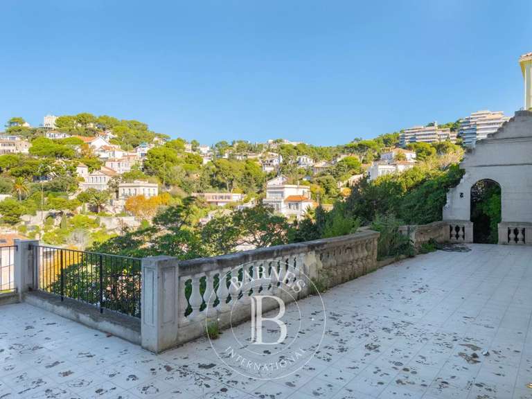 House Marseille 7e - 1 bedroom - 445m²