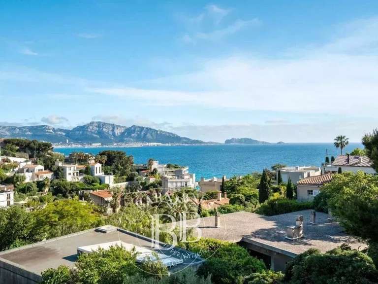 Maison Marseille 7e - 4 chambres - 250m²