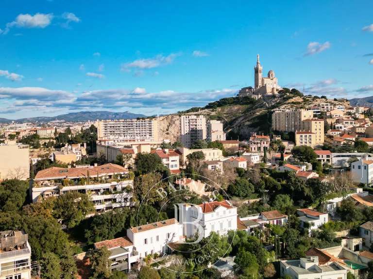 Maison Marseille 7e - 3 chambres - 200m²