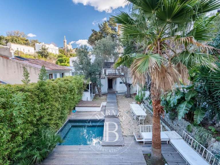 Maison Marseille 7e - 3 chambres - 233m²