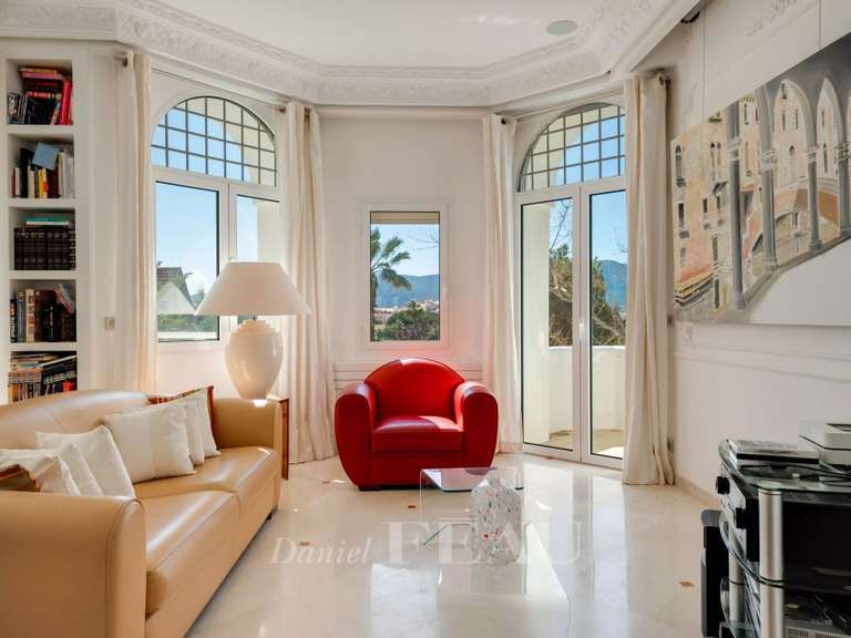 House Marseille 7e - 7 bedrooms - 270m²