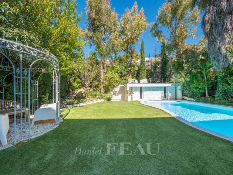 House Marseille 7e - 7 bedrooms - 270m²