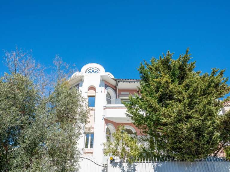 House Marseille 7e - 7 bedrooms - 270m²