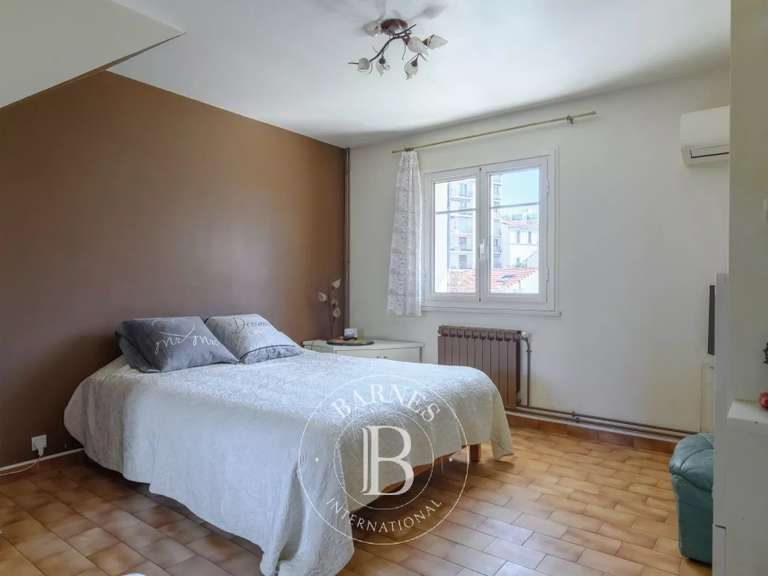 Maison Marseille 7e - 4 chambres - 183m²