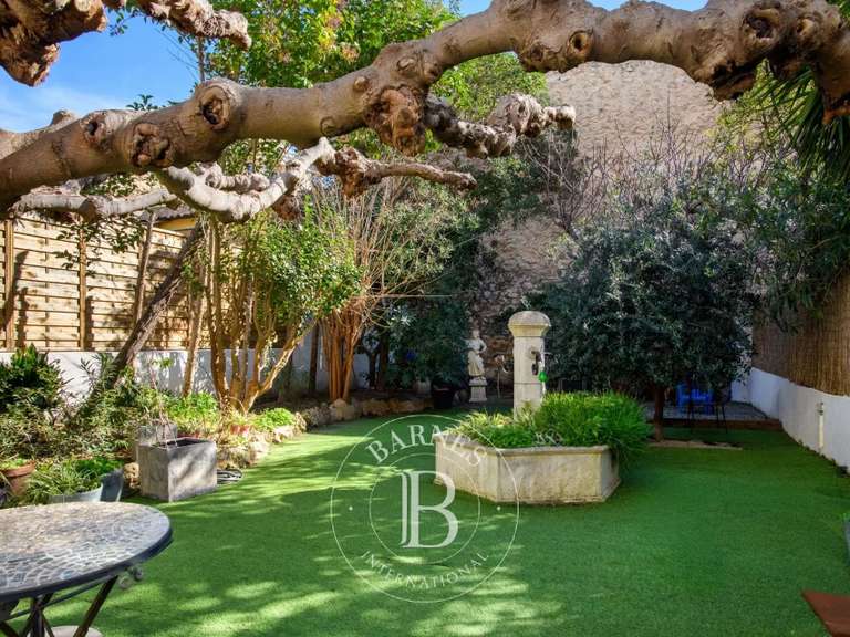 Maison Marseille 7e - 4 chambres - 183m²