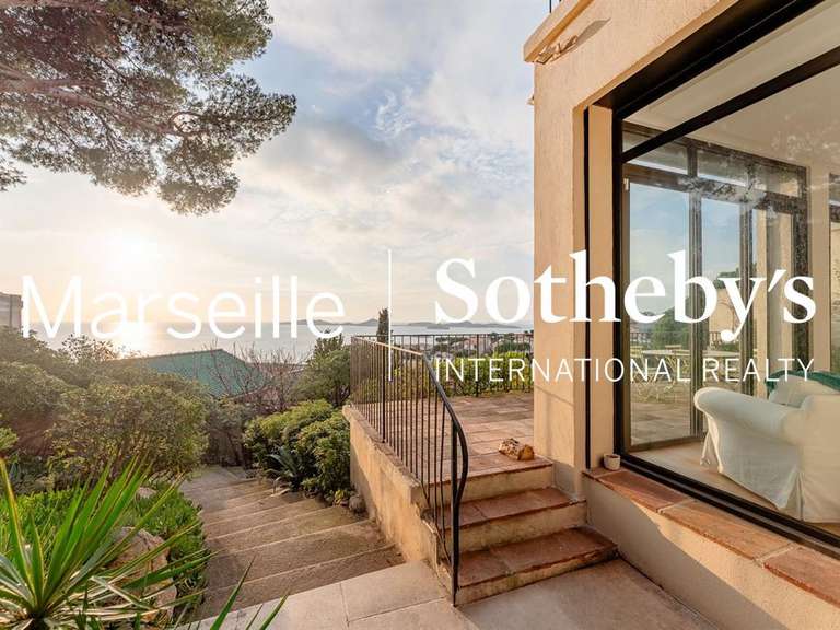 House with Sea view Marseille 7e - 4 bedrooms - 172m²
