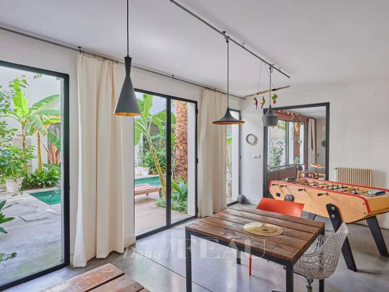 Maison Marseille 7e - 6 chambres - 291m²