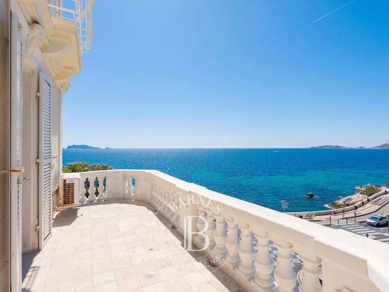 Maison Marseille 7e - 4 chambres - 181m²