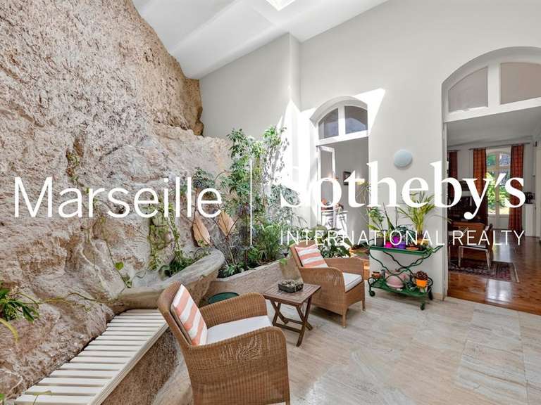 Maison Marseille 7e - 7 chambres - 342m²