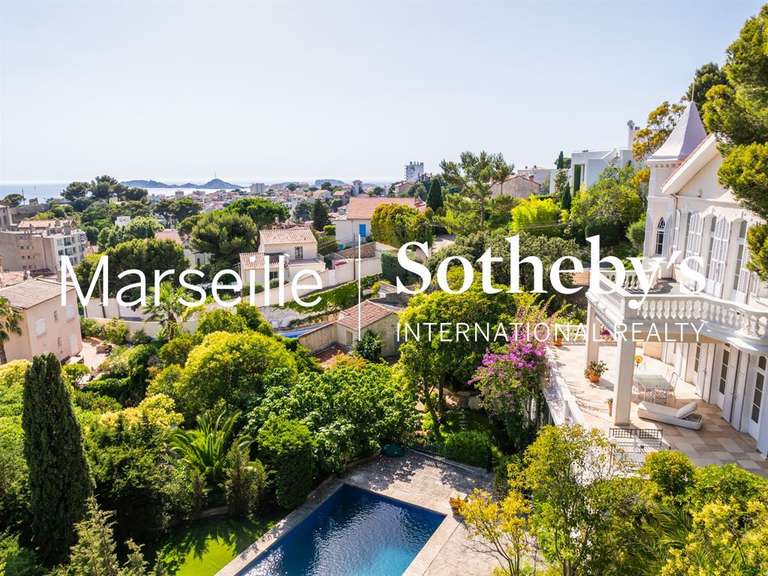 Maison Marseille 7e - 7 chambres - 342m²