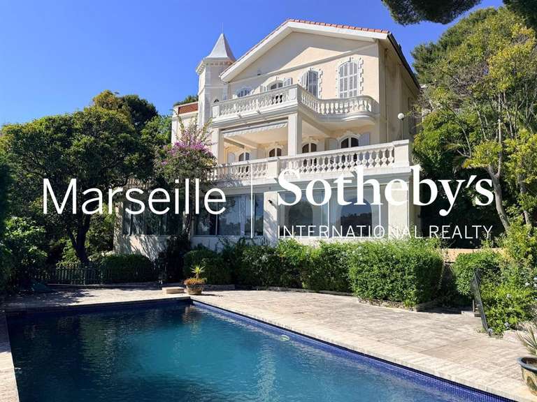 Maison Marseille 7e - 7 chambres - 342m²