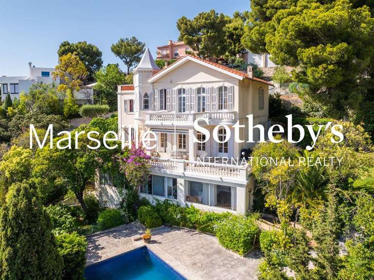Maison Marseille 7e - 7 chambres - 342m²