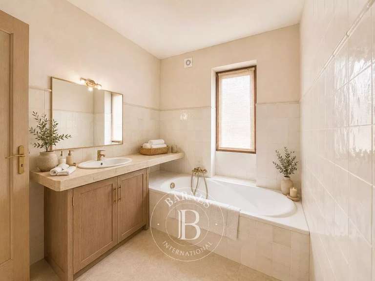 Maison Marseille 7e - 7 chambres - 324m²