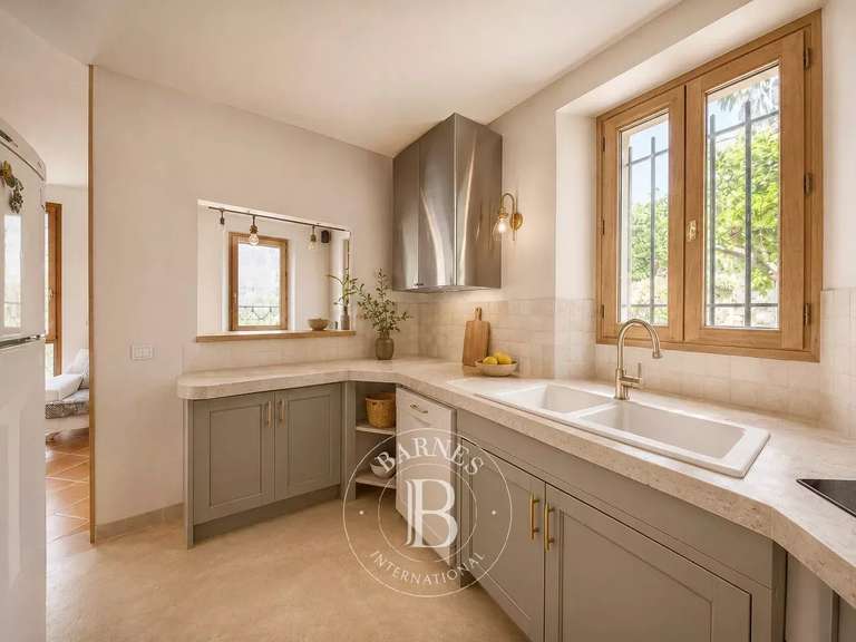 Maison Marseille 7e - 7 chambres - 324m²