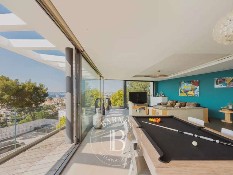 Maison Marseille 7e - 5 chambres - 343m²