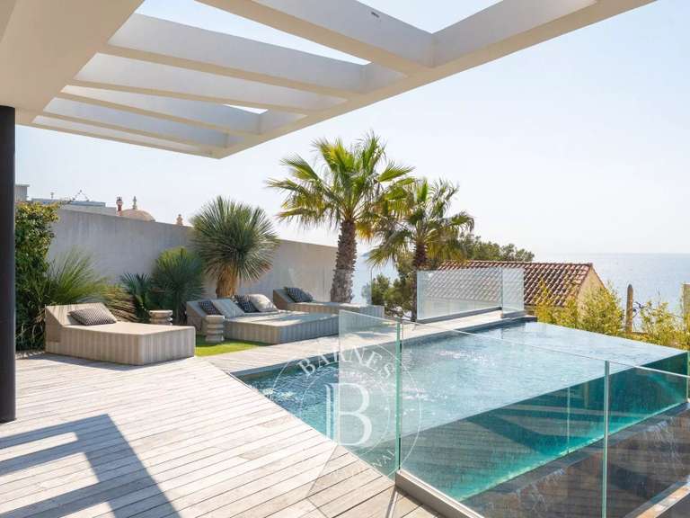 Maison Marseille 7e - 5 chambres - 343m²