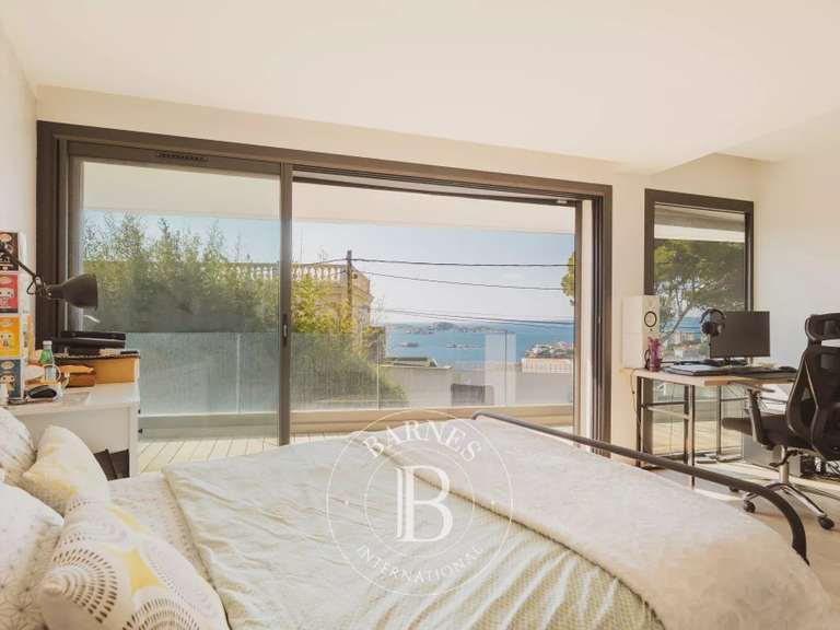 Maison Marseille 7e - 5 chambres - 343m²