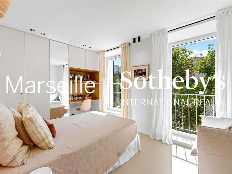 Maison Marseille 7e - 5 chambres - 190m²