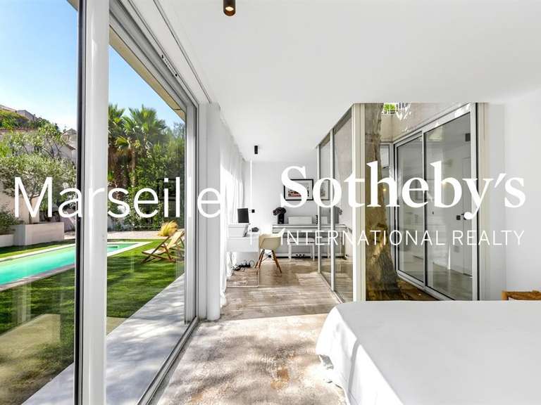 Maison Marseille 7e - 5 chambres - 190m²