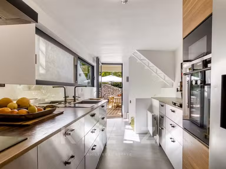 Maison Marseille 7e - 3 chambres - 110m²