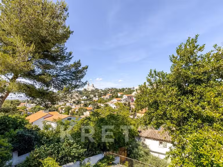Maison Marseille 7e - 3 chambres - 110m²