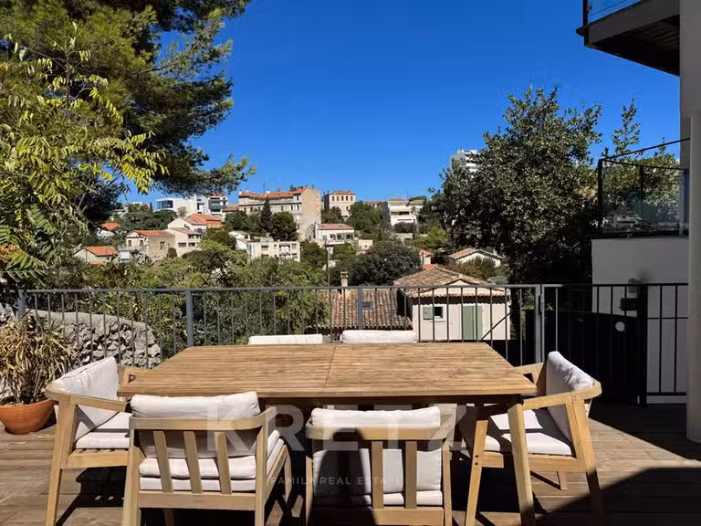 Maison Marseille 7e - 3 chambres - 110m²