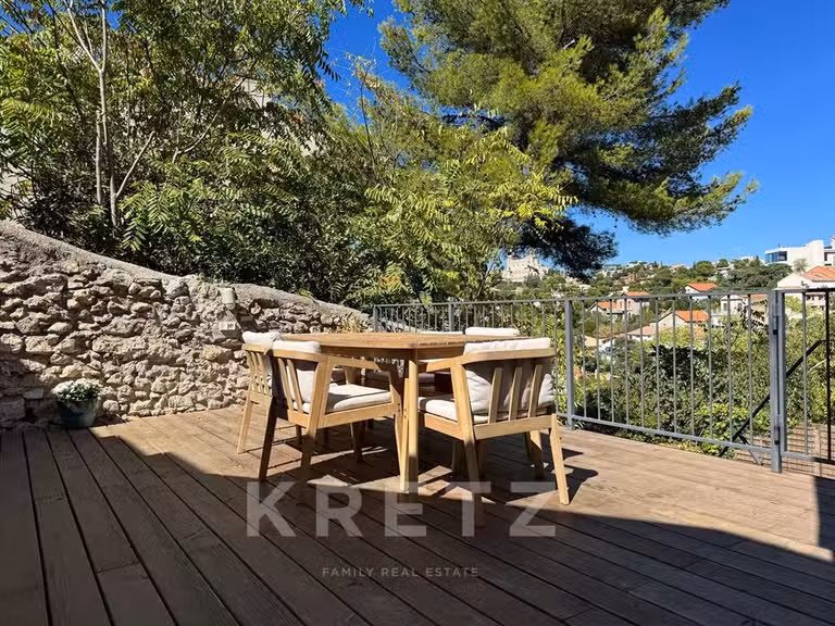 Maison Marseille 7e - 3 chambres - 110m²