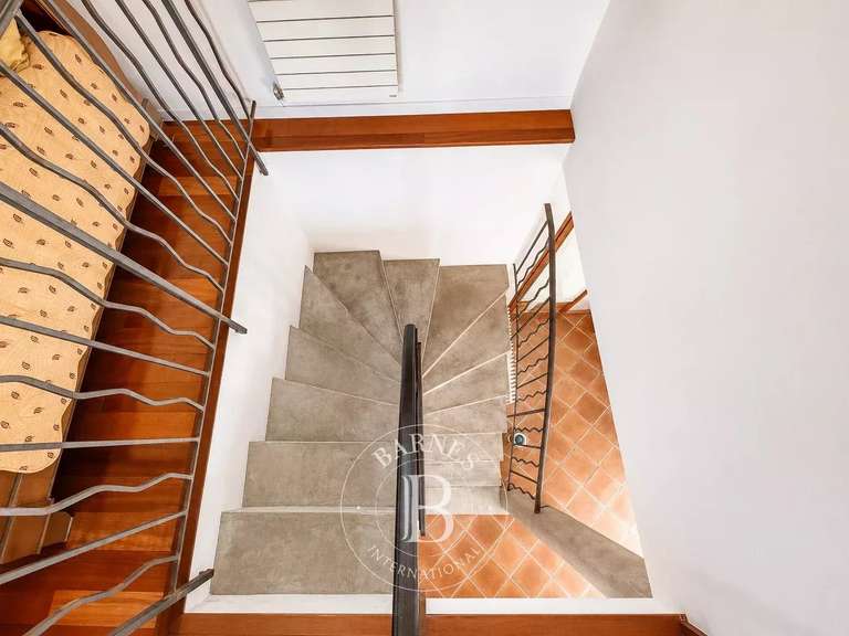 Maison Marseille 7e - 3 chambres - 137m²