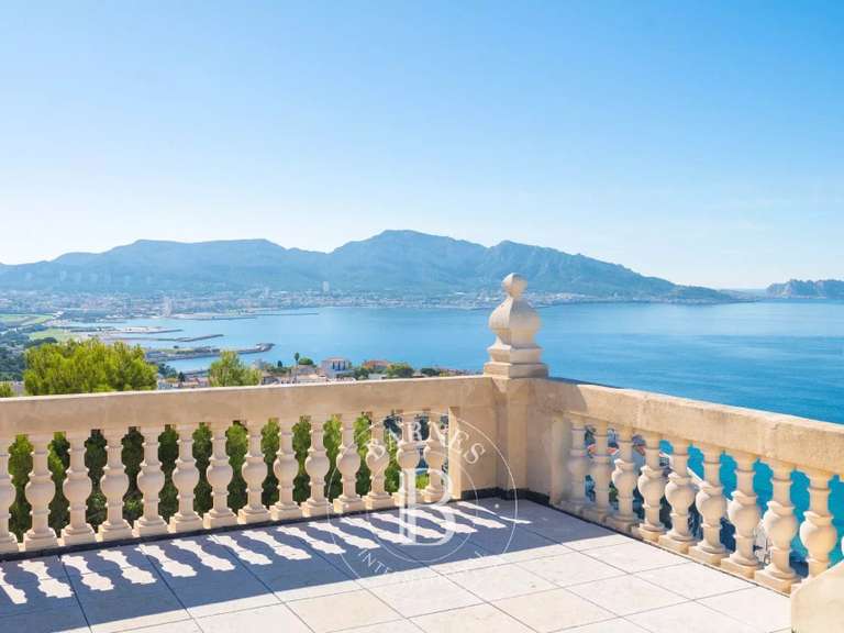 Villa with Sea view Marseille 7e - 7 bedrooms - 638m²