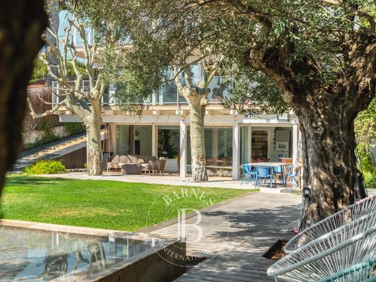 Villa with Sea view Marseille 7e - 5 bedrooms - 289m²