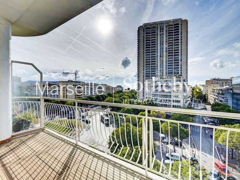 Appartement Marseille 8e - 3 chambres - 118m²