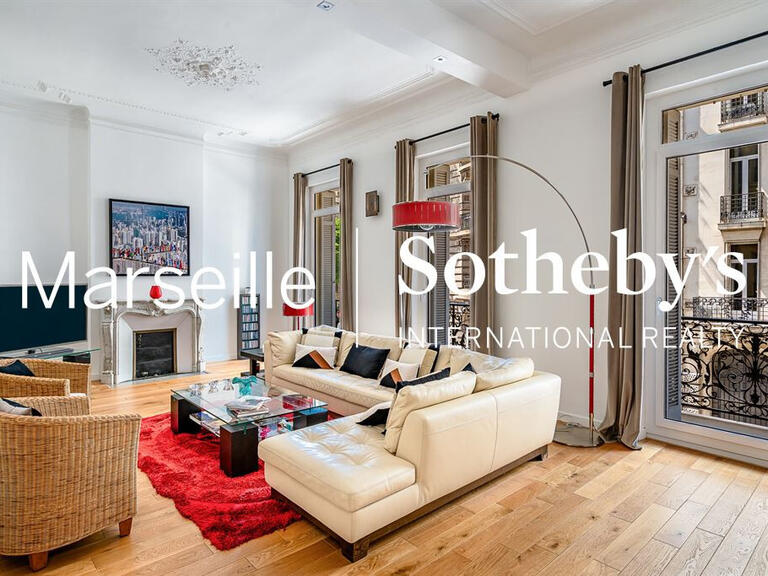 Appartement Marseille 8e - 3 chambres - 187m²