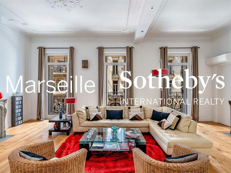 Appartement Marseille 8e - 3 chambres - 187m²