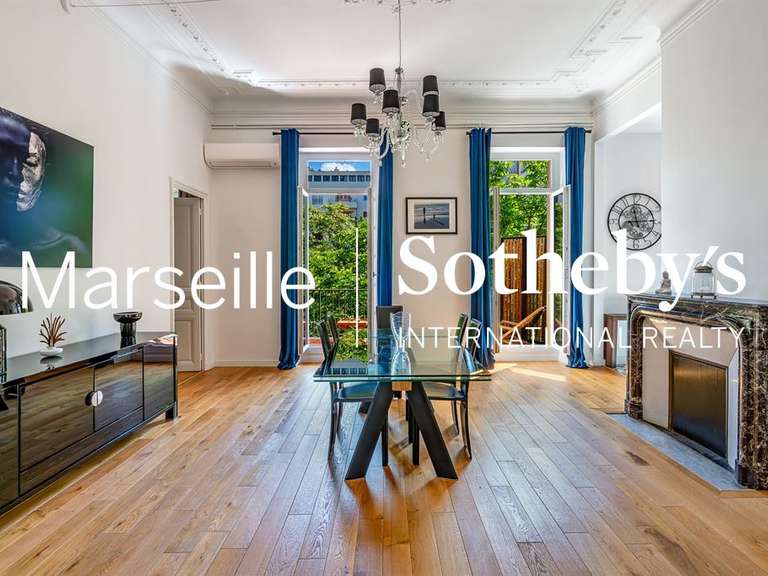 Appartement Marseille 8e - 3 chambres - 187m²
