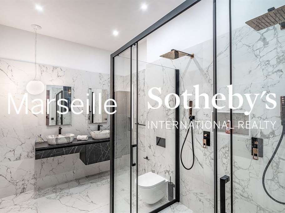 Apartment Marseille 8e