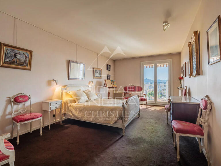 Appartement Marseille 8e - 4 chambres - 201m²