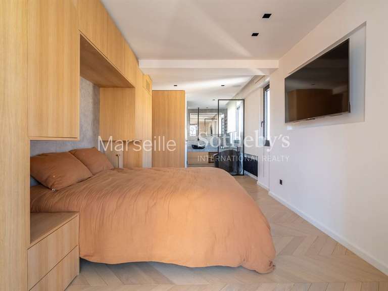 Appartement Marseille 8e - 3 chambres - 219m²