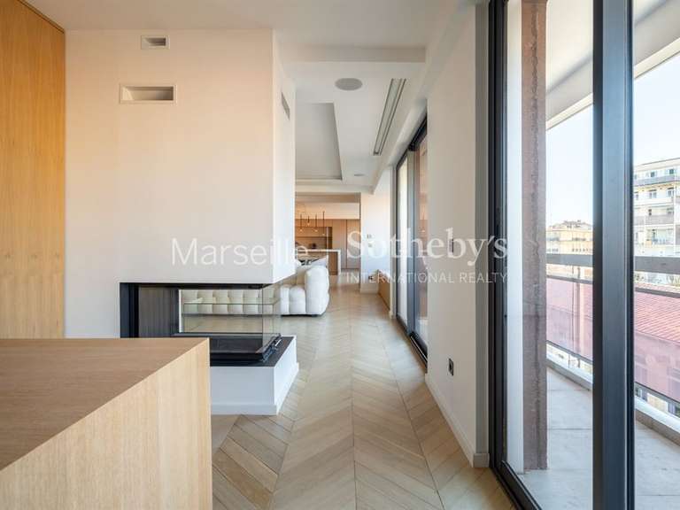 Appartement Marseille 8e - 3 chambres - 219m²