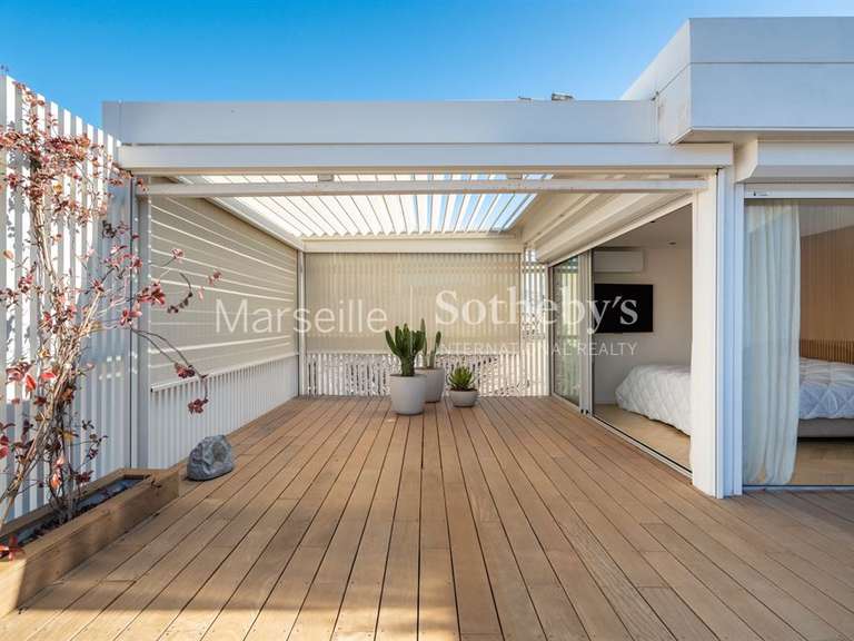Appartement Marseille 8e - 3 chambres - 219m²