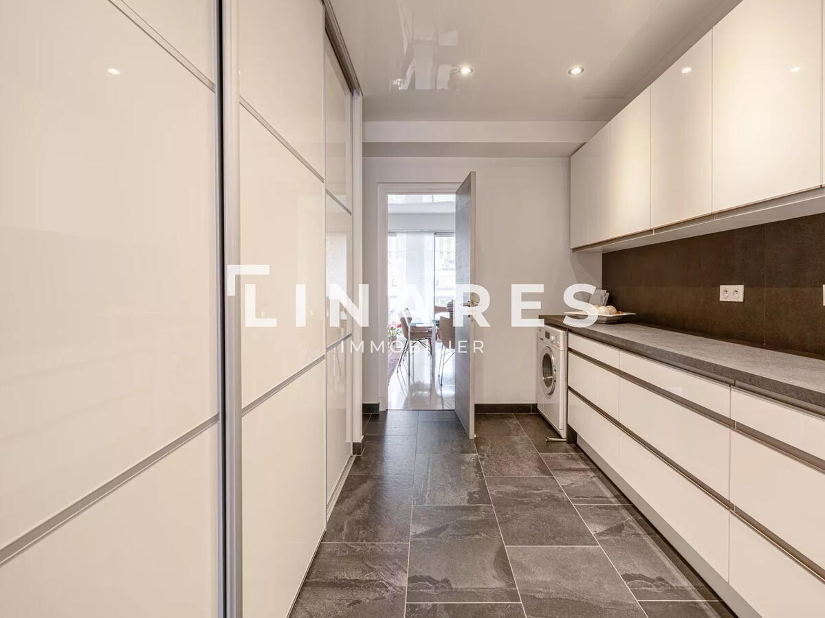 Apartment Marseille 8e